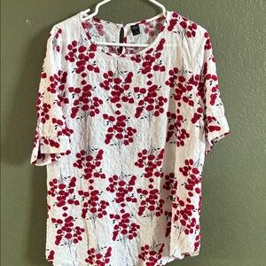 Chic Red Floral Women's Blouse